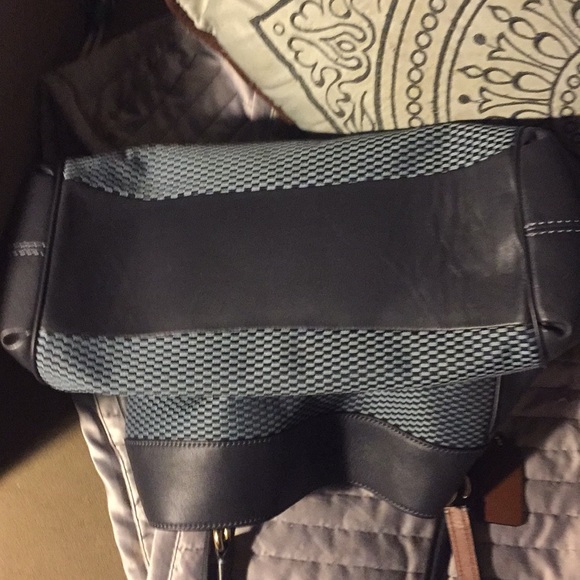 Coach - Picture 6 of 6